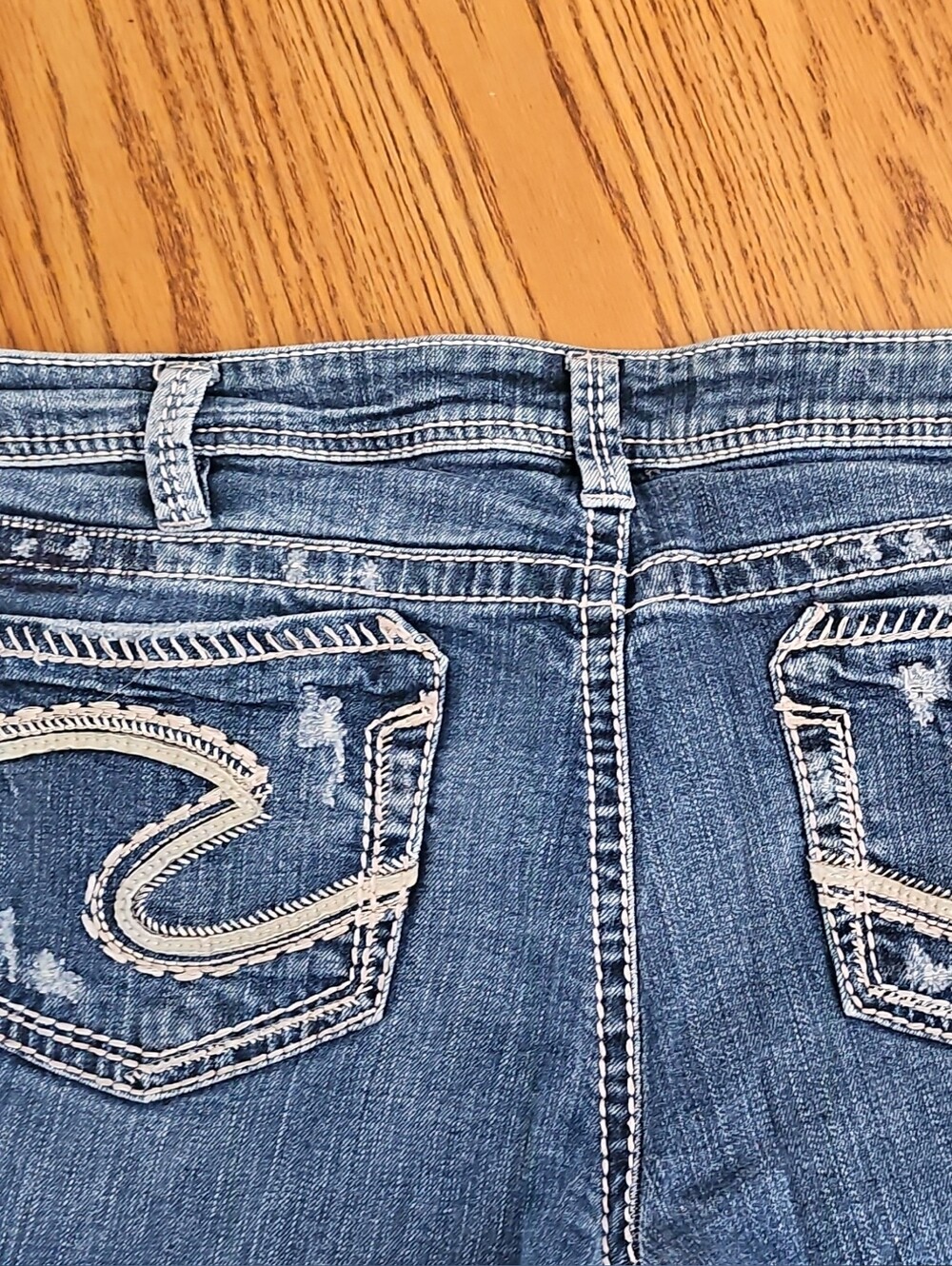 Silver Jeans Size 36 Aiko Baby Boot Distressed Jeans